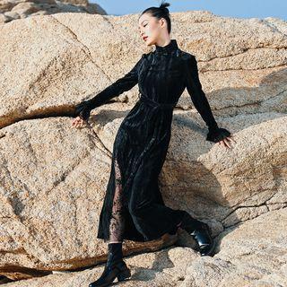 Flared-cuff Midi A-line Velvet Dress