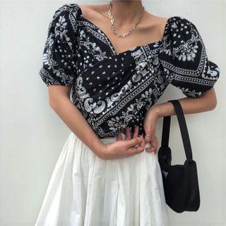 Patterned Puff-sleeve Blouse