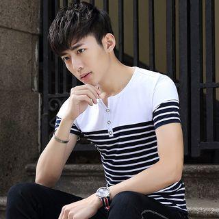 Stripe Panel Henley Short-sleeve T-shirt