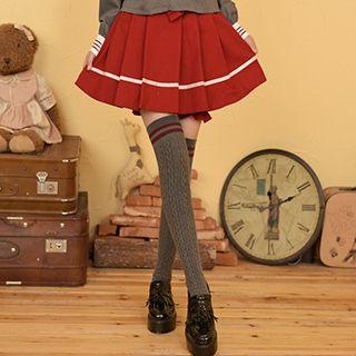 Bow Accent Pleated Skirt