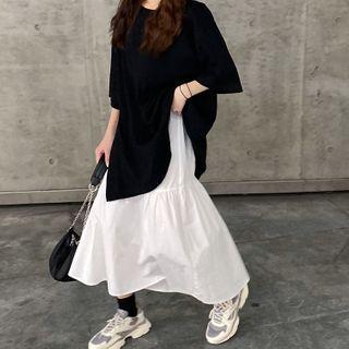 Elbow-sleeve T-shirt / Tiered Midi A-line Skirt