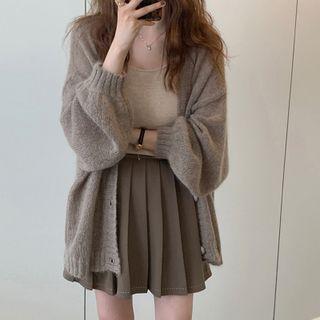 Plain Cardigan / Pleated A-line Skirt