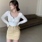 Long-sleeve T-shirt / Mini Crinkled Skirt