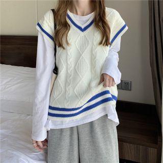 V-neck Contrast Trim Argyle Vest