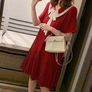 Short-sleeve Wide-collar A-line Chiffon Dress
