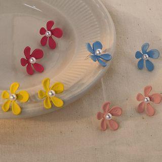 Sterling Silver Flower Stud Earring