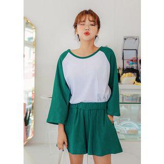 Plus Size Set: Raglan-sleeve T-shirt + Sweatshorts