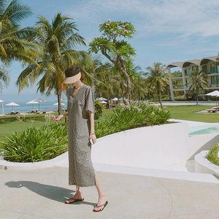V-neck Slit-hem Maxi Dress