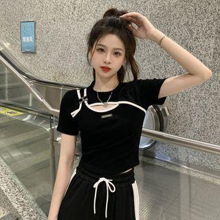 Short-sleeve Mock Two-piece Cut-out Top