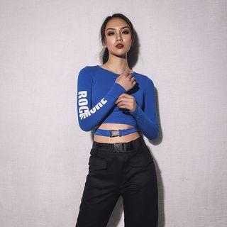 Bucket-hem Lettering Crop Top