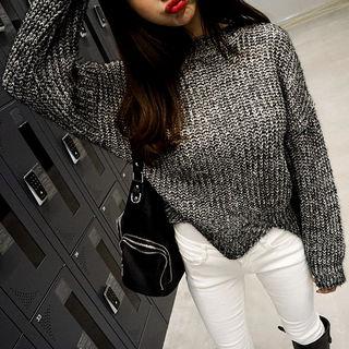 Drop-shoulder Scallop-hem Knit Top