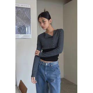 Button-side Cropped Cardigan