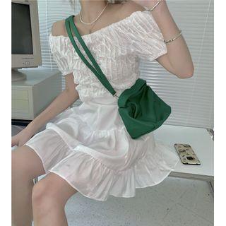 Off-shoulder Shirred Blouse / A-line Skirt