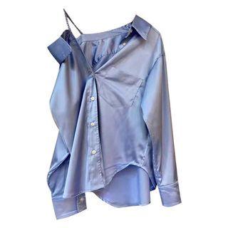 Cold-shoulder Pocket Detail Shirt
