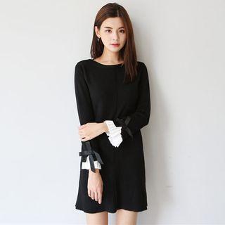 Contrast Cuff Shift Dress