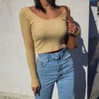 Scoop-neck Cropped Slim-fit T-shirt