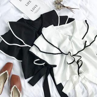 Short-sleeve V-neck Ruffle Crop Top