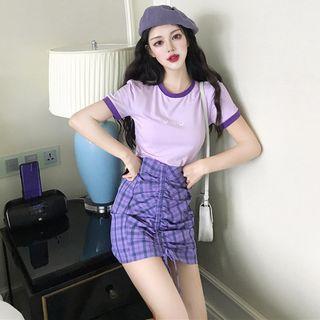 Contrast Trim Short-sleeve T-shirt / Ruched Front Plaid Midi Skirt