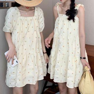 Short-sleeve Flower Print Mini Shift Dress / Spaghetti Strap Mini Dress