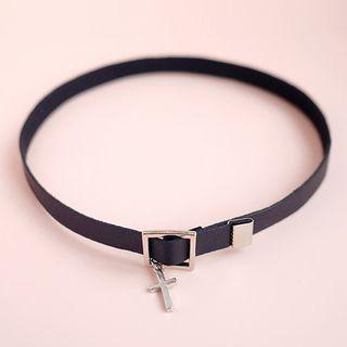 Cross Buckled Choker