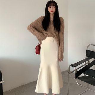 Long-sleeve Cable Knit Sweater / Knit Midi Mermaid Skirt
