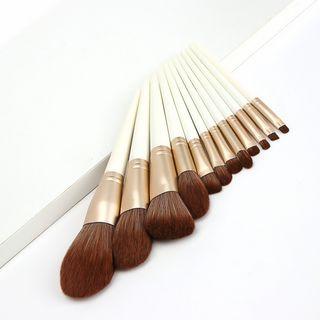 Set Of 12: Wooden Handle Makeup Brush