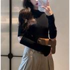 Cutout-elbow Long-sleeved T-shirt