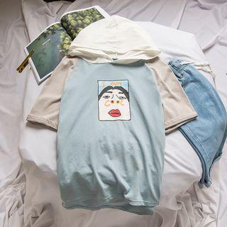 Printed Elbow Sleeve Hooded T-shirt