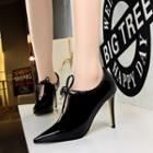 Cut-out Pointed High Heel Pumps