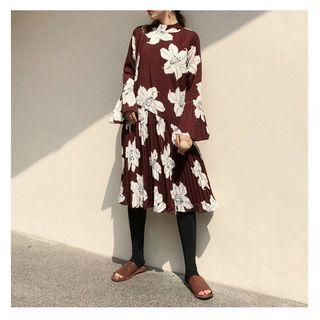 Ruffle Sleeve Pleated Printed Midi Dress