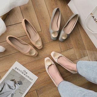Disc-accent Block-heel Pumps