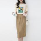 Plaid Midi Pencil Skirt / Elbow-sleeve Print T-shirt