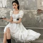 Lace Trim Puff-sleeve Dip-back A-line Dress