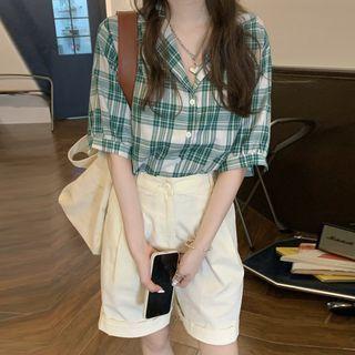 Short-sleeve Plaid Blouse / Plain Straight Leg Shorts
