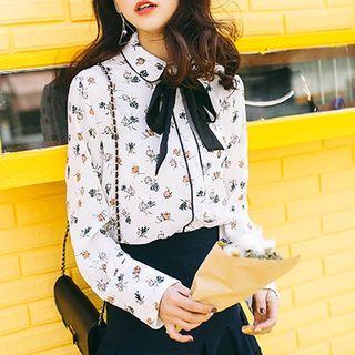 Bow Accent Print Shirt