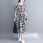 Plaid Short-sleeve Midi A-line Dress As Shown In Figure - One Size
