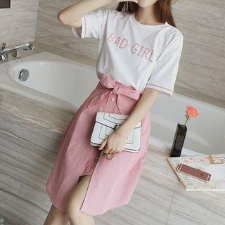 Set: Short-sleeve Lettering T-shirt + Bow Slit A-line Skirt