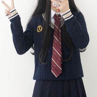 V-neck Cable Knit Sweater / Necktie / Set