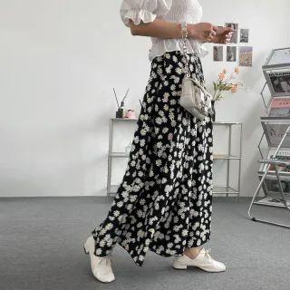 Daisy-pattern Flared Maxi Skirt