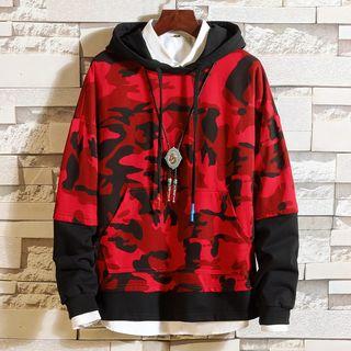 Mock Two-piece Camouflage Panel Hoodie