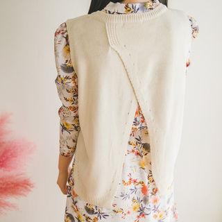 Crewneck Cutout-back Knit Vest