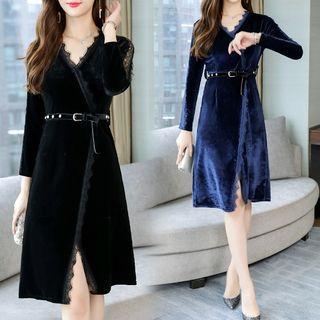 Long-sleeve A-line Velevt Dress