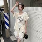 Printed Oversize Top / High-waist Lace Shorts