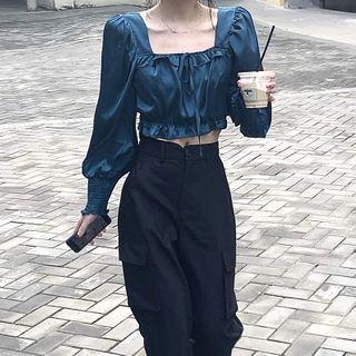 Square-neck Ruffle Trim Cropped Blouse / High-waist Cargo Pants