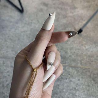 Metal Bead Pointed Faux Nail Tips 210 - Jisoo - One Size