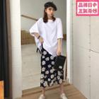 Short-sleeve Plain T-shirt / Floral Printed Skirt