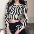 Long-sleeve Cropped Zebra Print Knit Top Black & White - M