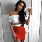 Short-sleeve Off-shoulder Cropped T-shirt