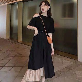 Set: Short-sleeve T-shirt + Paneled Midi A-line Skirt