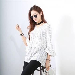 Cutout-neckline Ruffle-cuff Pattern Top
